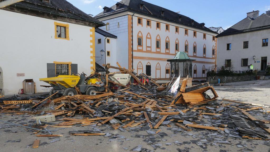 Sturm beschädigt Festung: Bilder von der Festung