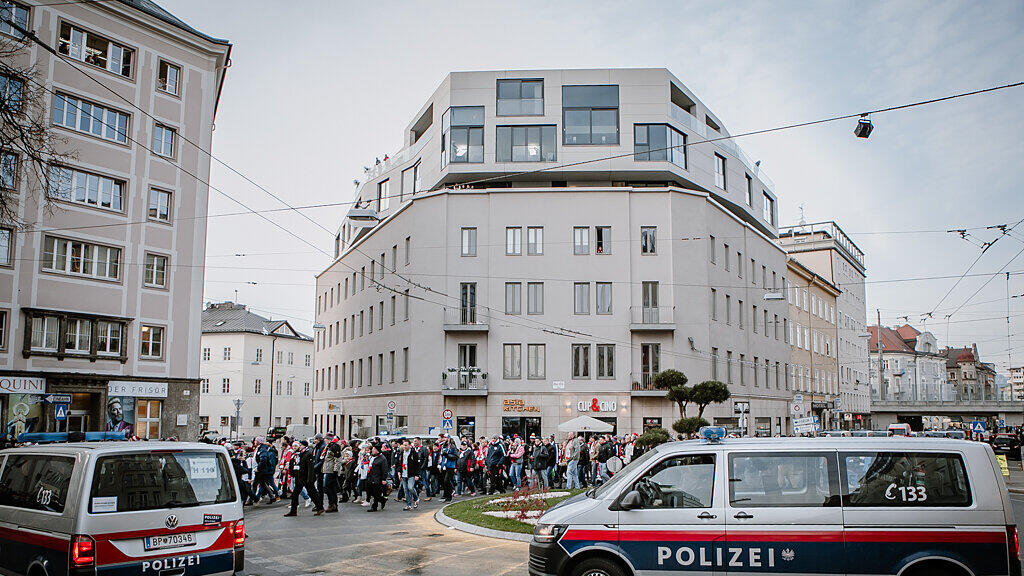 Fanmarsch in Salzburg