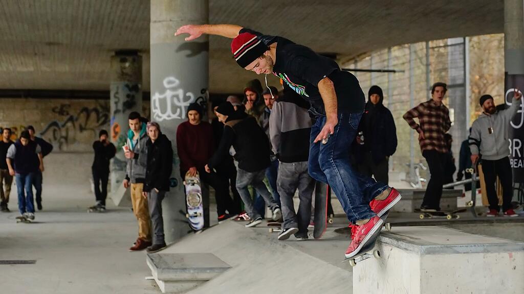 Großer Andrang herrschte bei der Eröffnung des neuen Skateparks.