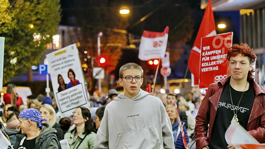 Pflege-Demo in Salzburg II