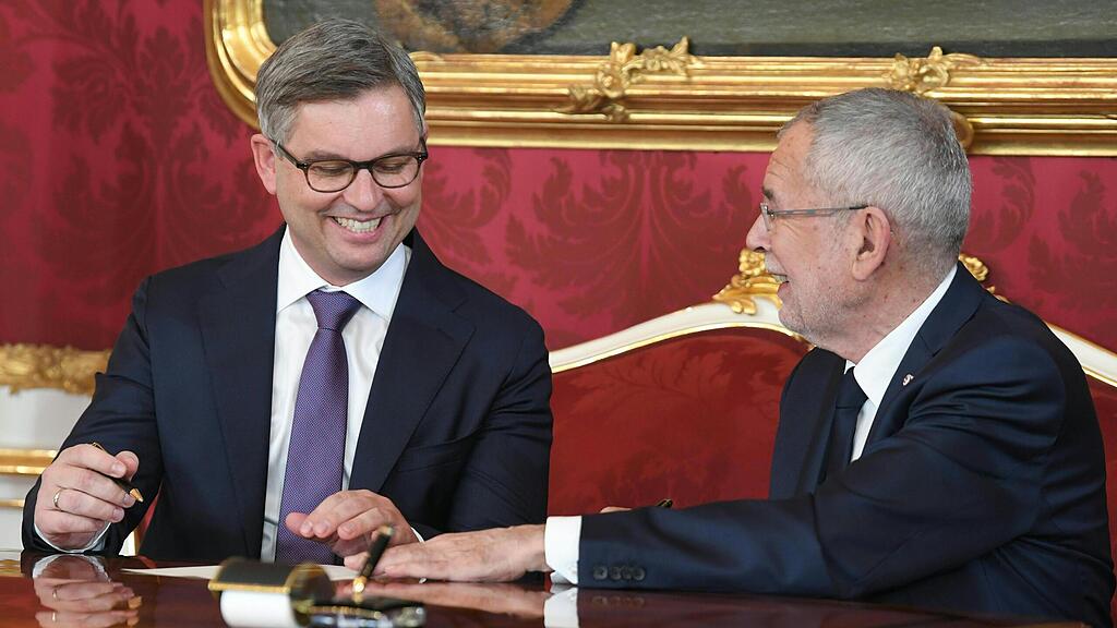 Regierung, Koalition, Angelobung