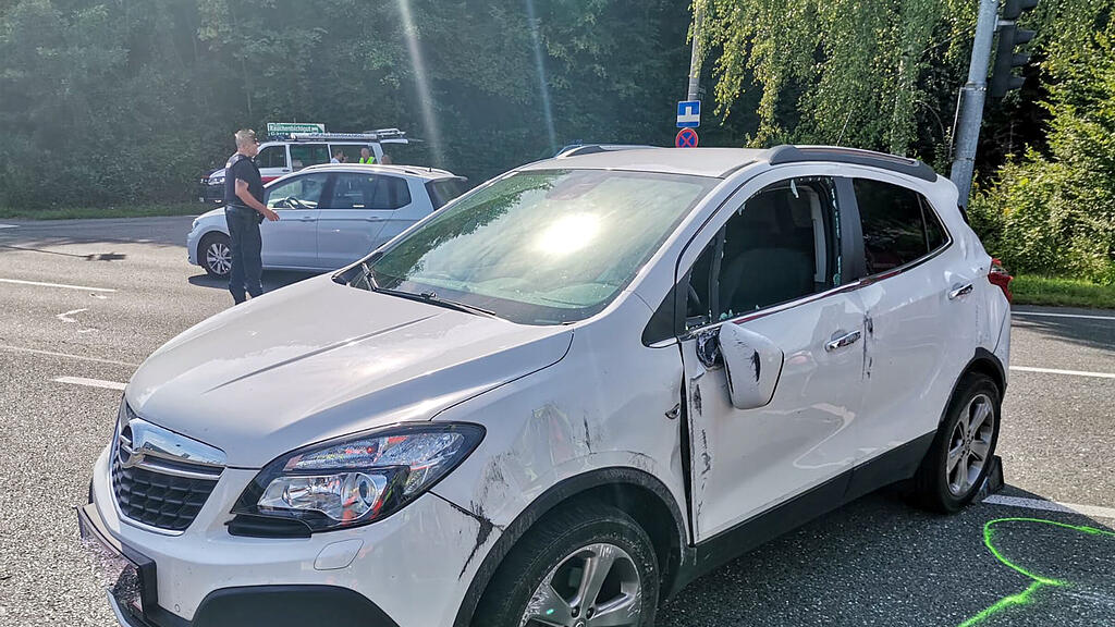 Kreuzungscrash auf Salzburger Landstraße