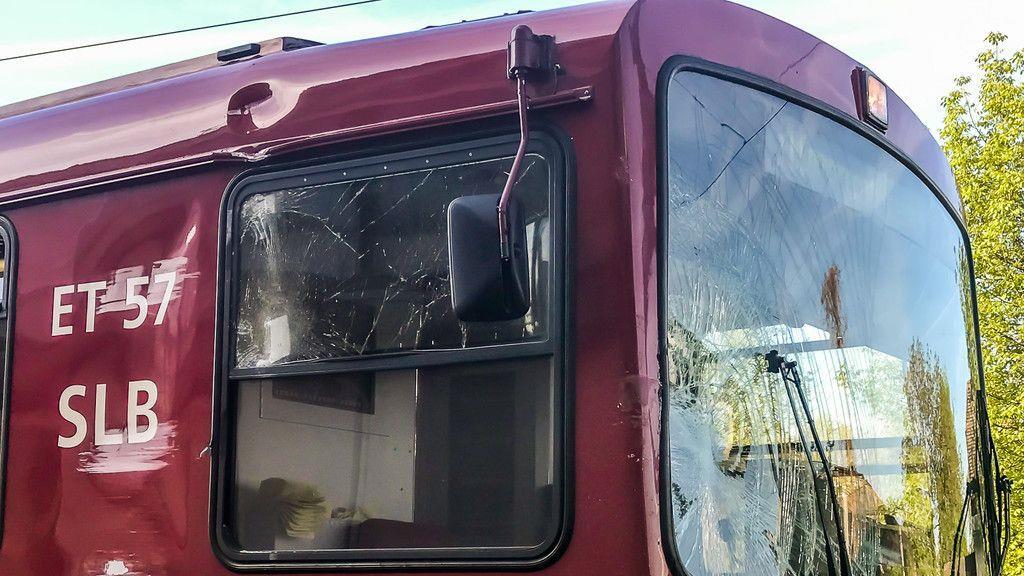 Klein-Lkw gegen Zug in Itzling