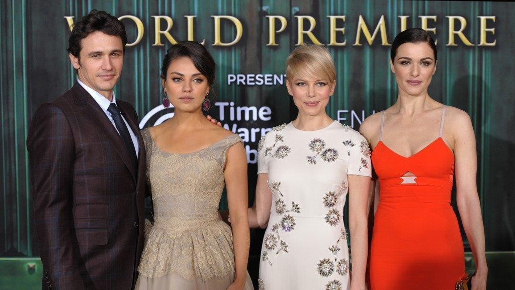 Mila Kunis vor der Premiere von "Die fantastische Welt von Oz"
