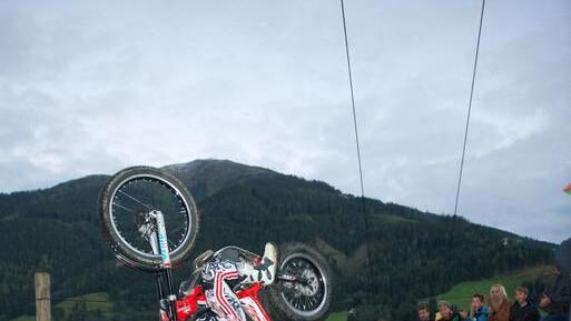 Pics: "Festival of Trial"