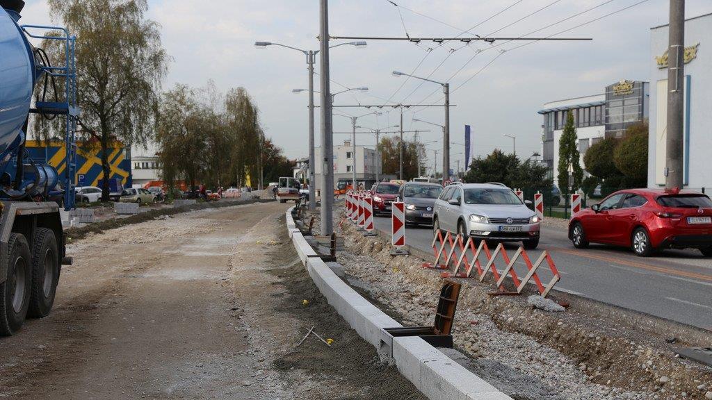 Münchner Bundesstraße: Baustelle fast fertig