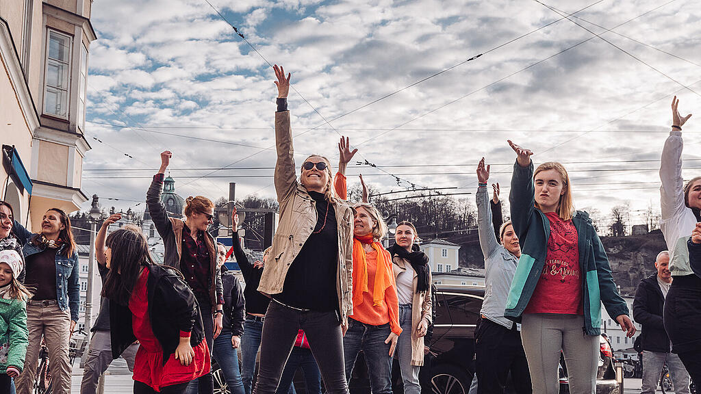Flashmob-Tanzen am Welt-Down-Syndrom-Tag