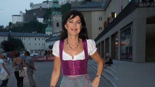 Promi-Auffahrt bei "Jungfrau von Orleans"