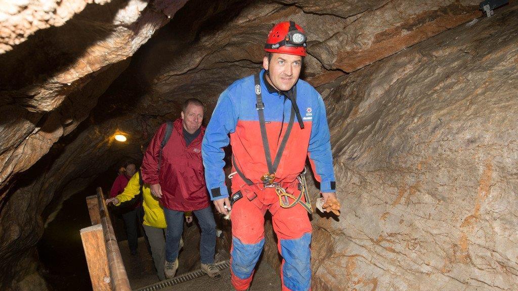 Bergung aus Lamprechtshöhle