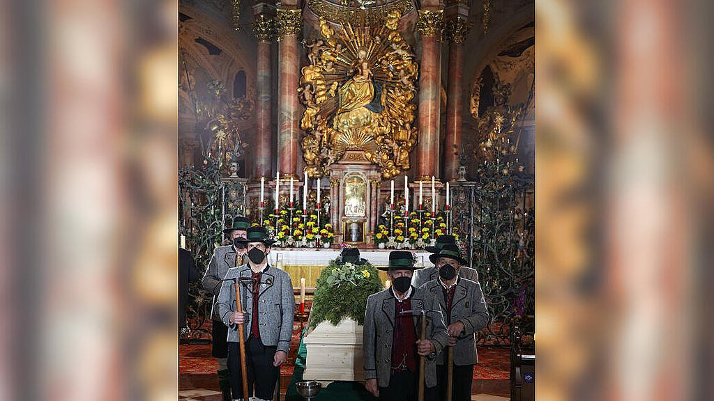 Requiem für Sepp Forcher, Franziskanerkirche