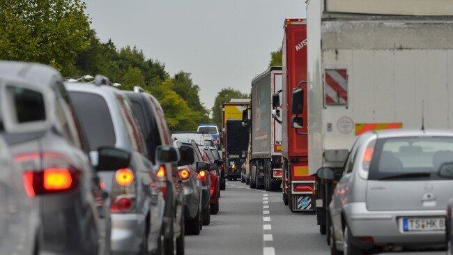 Verkehrslärm ist nicht nur nervig, er schlägt auch auf die Gesundheit.