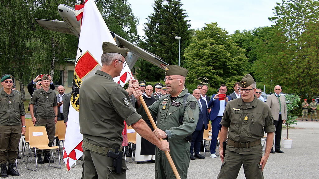 Kommando\u00fcbergabe Luftraum\u00fcberwachung