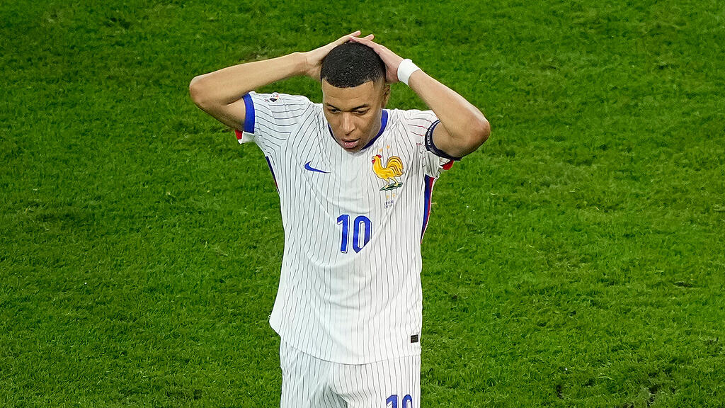 AP22015.jpg