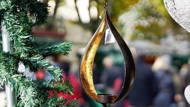 Adventmarkt am Mirabellplatz