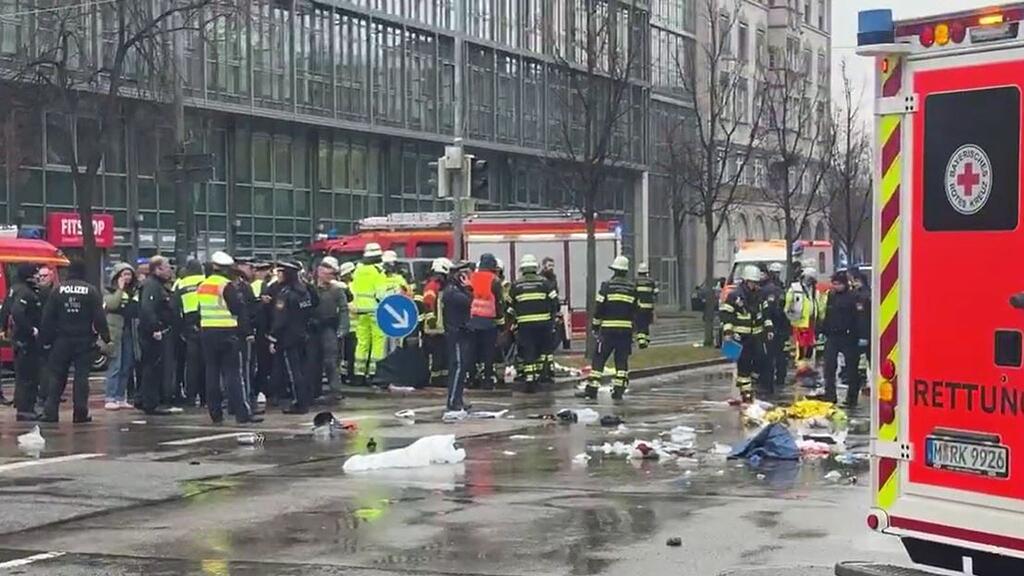 münchen auto menschenmenge