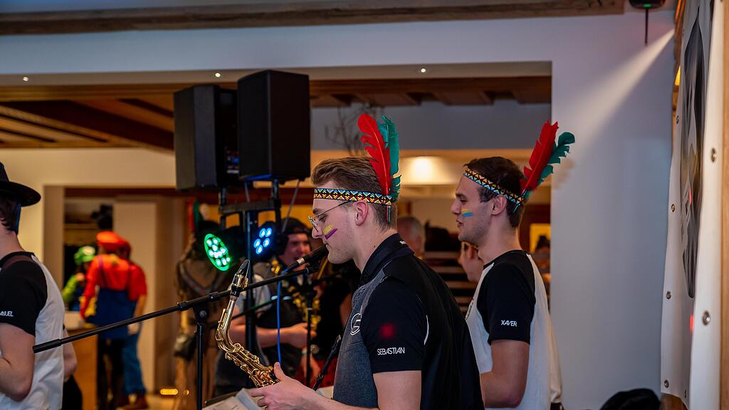 Maskenball der Freiwilligen Feuerwehr Elsbethen