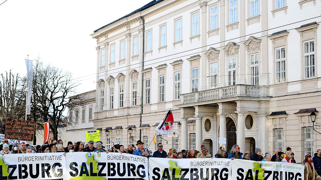 Corona-Demo in der Stadt Salzburg