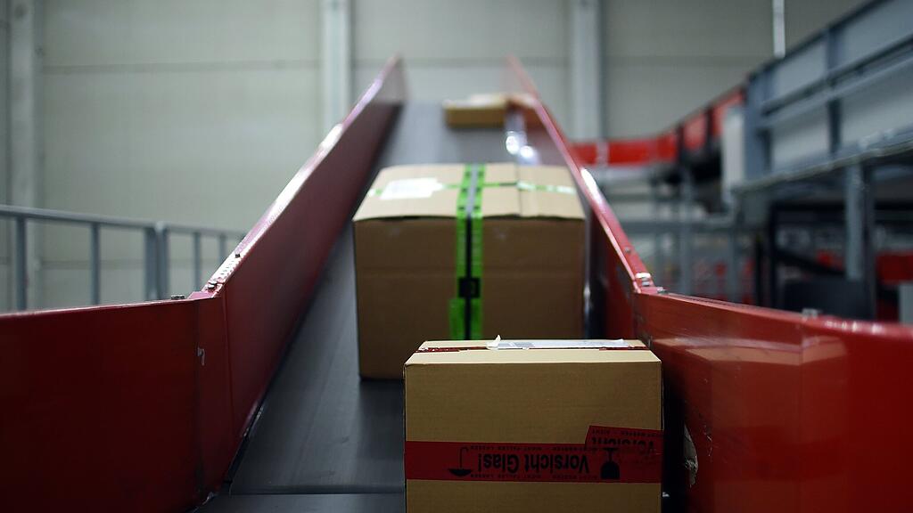 Der Paketzusteller hat die Ware entweder behalten oder weitergeschenkt.