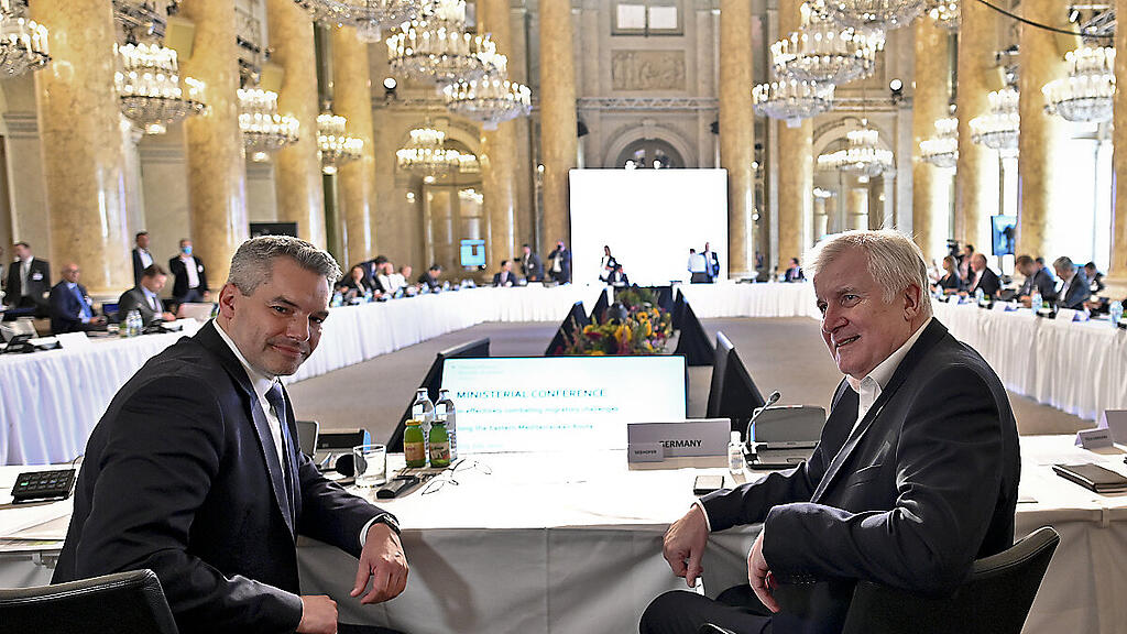 Nehammer (links) mit deutschem Innenminister Seehofer