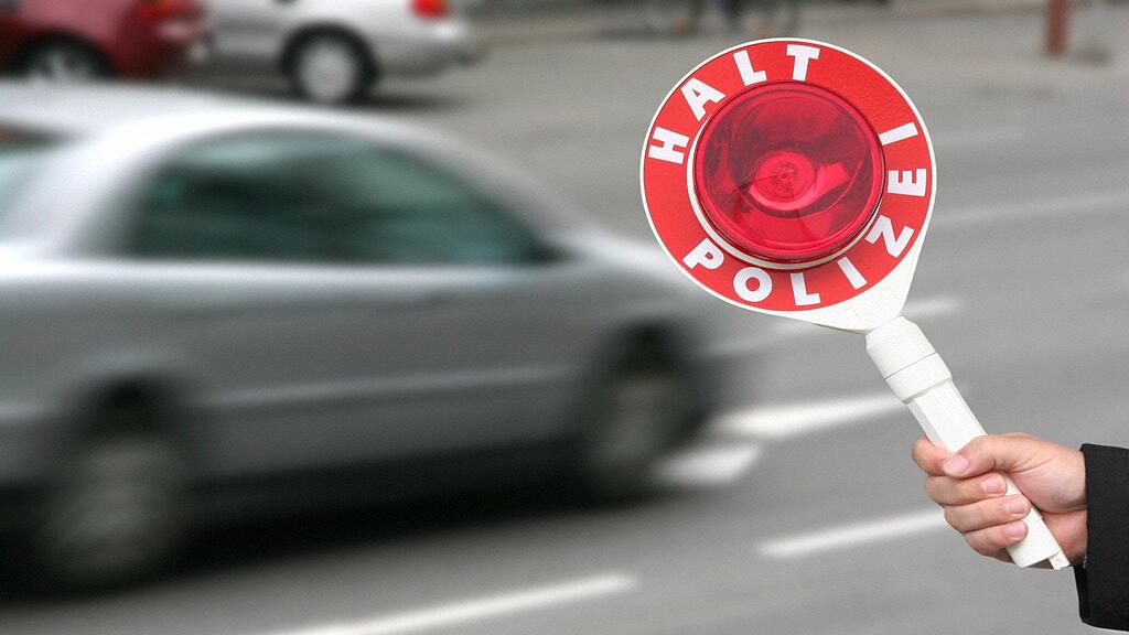 Mit 2,5 Promille wurde der Mann von einer Polizeistreife gestoppt.