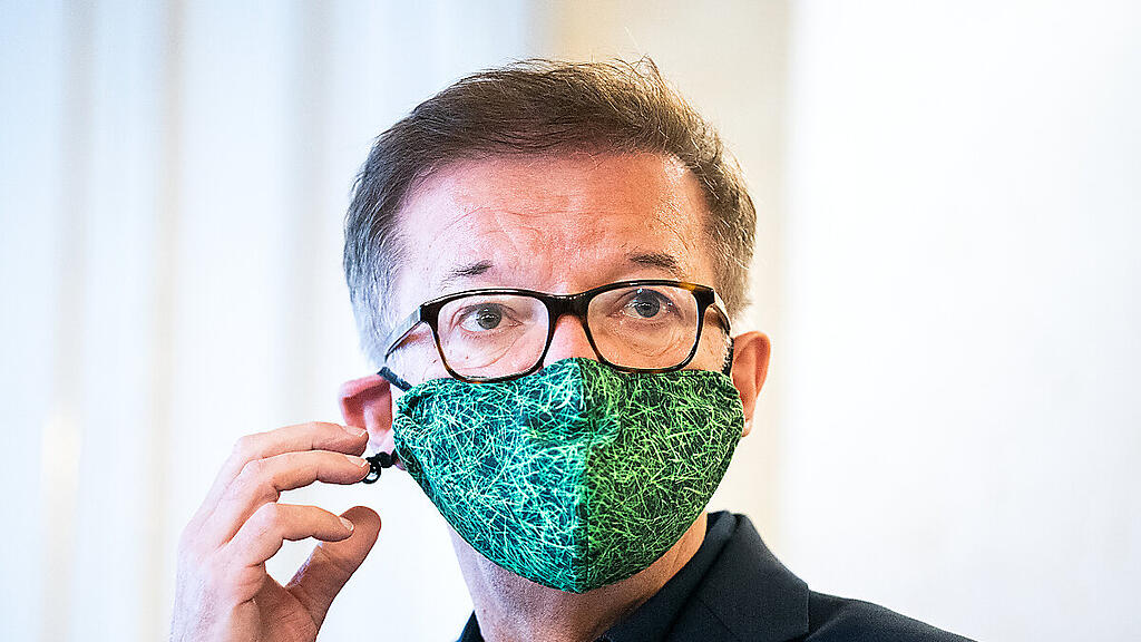 Der Ein-Meter-Abstand im öffentlichen Raum wird wieder verbindlich