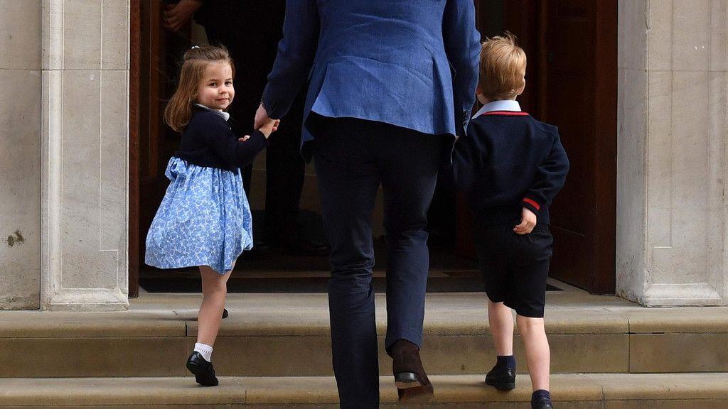 Prinz William und Herzogin Kate treten vor die Kameras