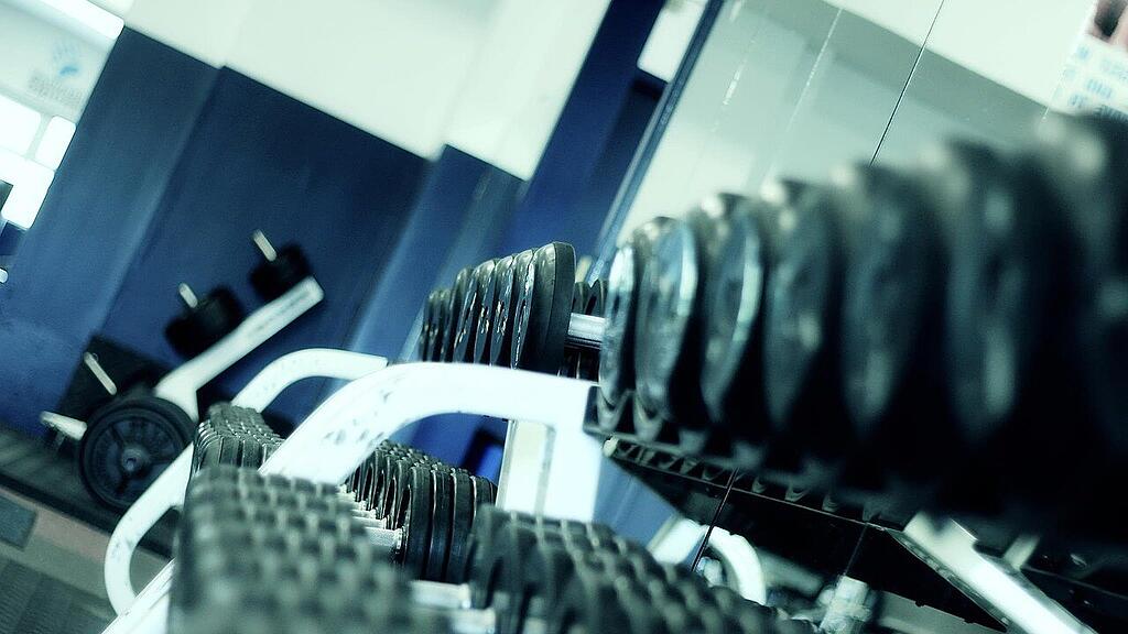 weight-lifting-1284616_1280.jpg