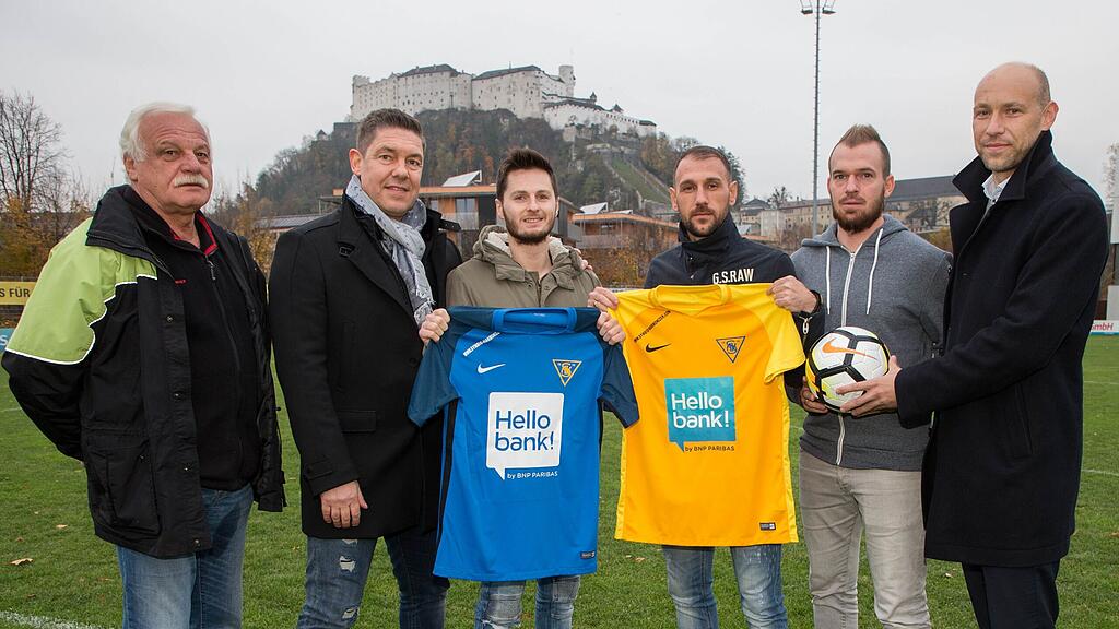 Jukic (3.v.r.) und Winkler verstärken den Traditionsverein.
