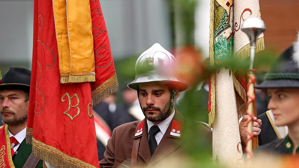 Bad Hofgastein feiert Erntedankfest und Altarweihe