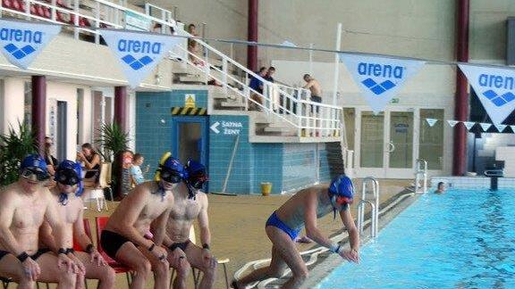 Bilder vom Unterwasser-Rugby