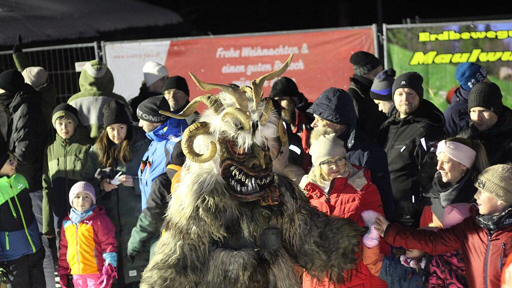 Perchtenlauf Lung\u00f6tz