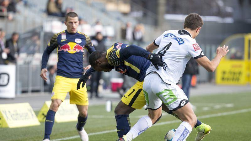 Salzburg biegt Sturm Graz im Spitzenspiel