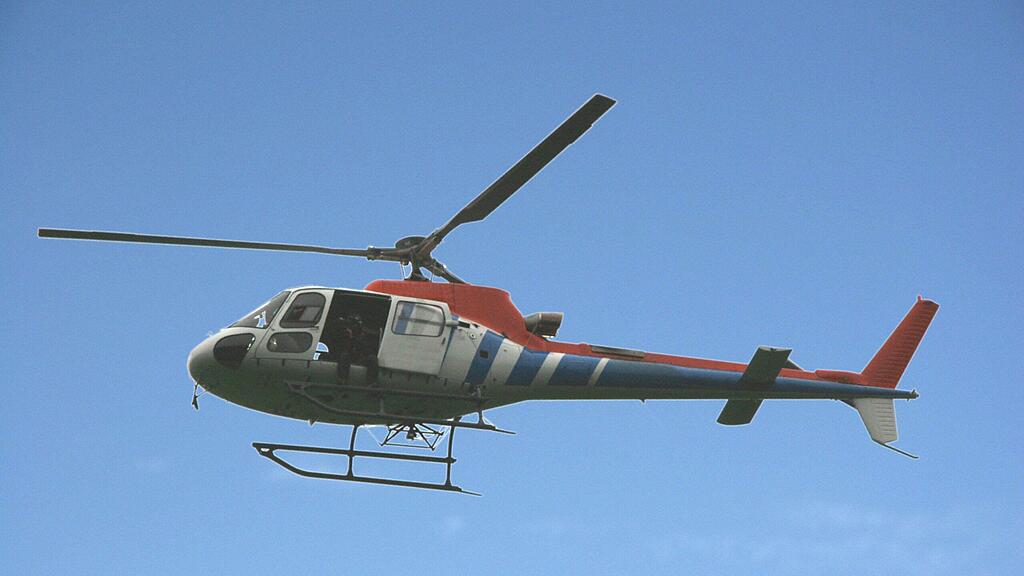 Die Frau wurde mit dem Polizeihubschrauber geborgen.