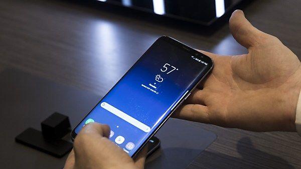 Der Bildschirm des S8 soll deutlich größer sein als beim Vorgänger