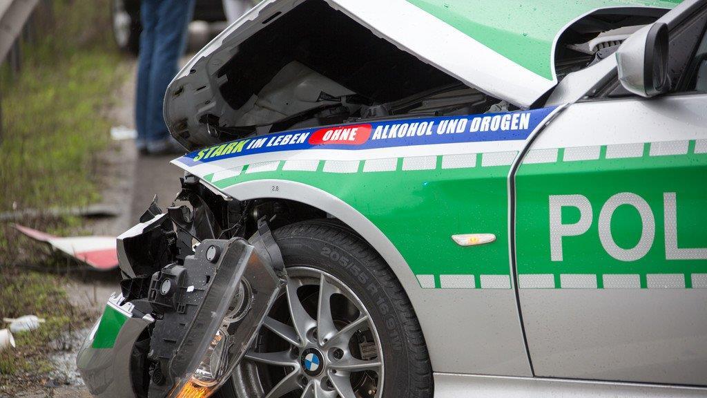Unfall mit Polizeiauto