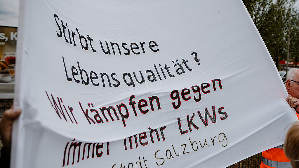 Demo - B\u00fcrgerinitiative f\u00fcr ein lebenswertes Schallmoos