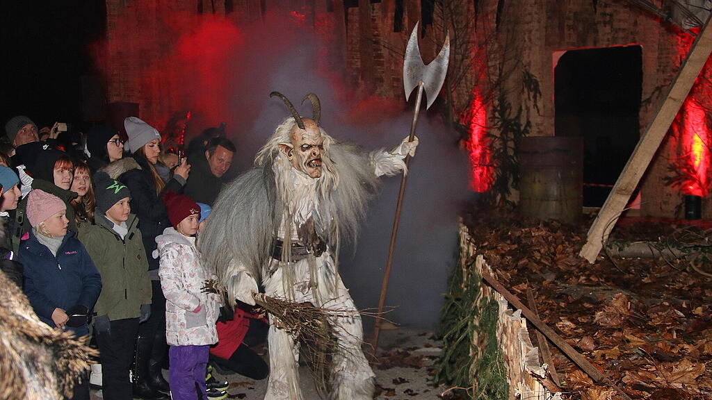 St. LeonharderKrampus-Show