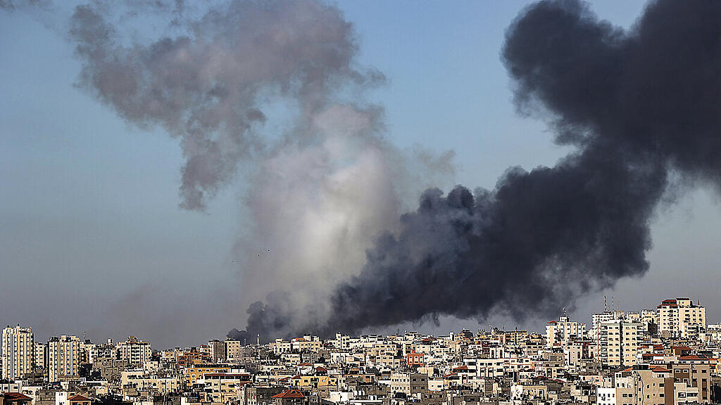 Rauchschwaden über Gaza: Spirale der Gewalt dreht sich weiter