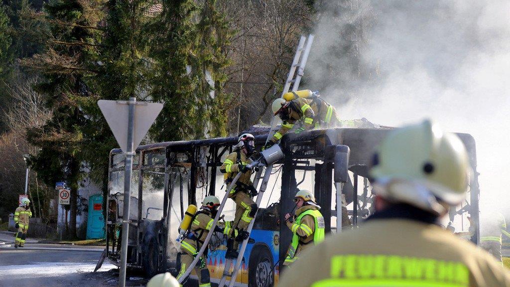 Bus ausgebrannt II