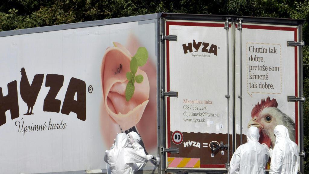 Leichen in Schlepperfahrzeug auf A4