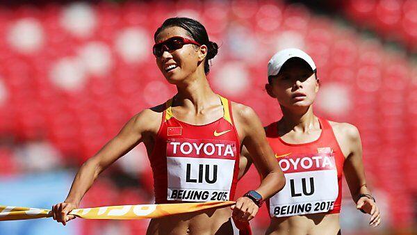 Liu Hu geht vor Lu Xiuzhi über die Ziellinie