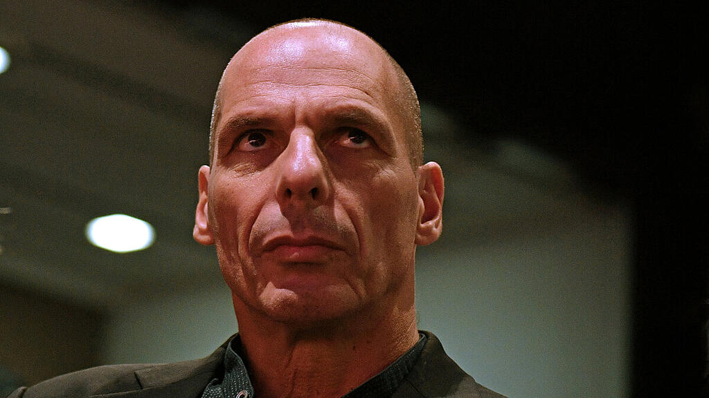Varoufakis erlitt einen Nasenbeinbruch
