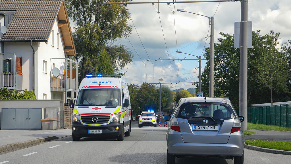 Schwerverletzter bei Absturz auf Baustelle in Europastraße