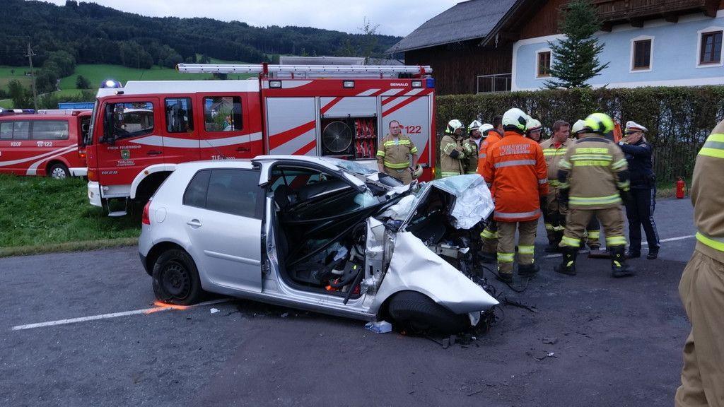 Frontalcrash auf L103 in Thalgau