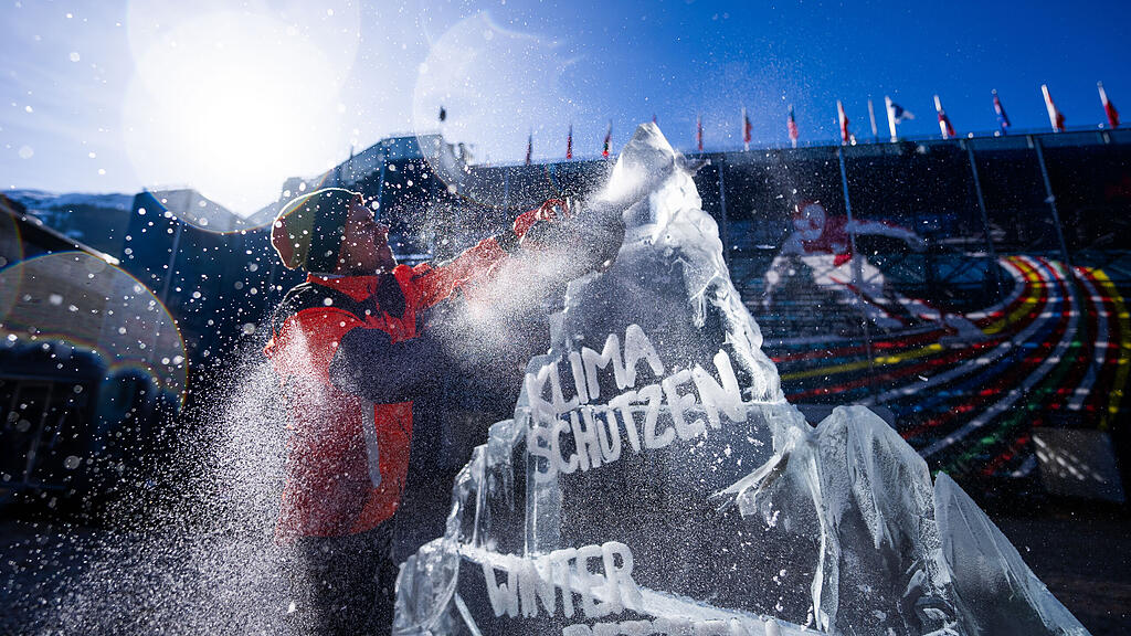 Aktion "Klima schützen, Winter retten" in Saalbach