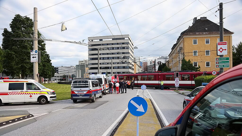 Pkw gegen Lokalbahn Itzling