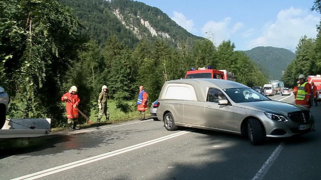 Tödlicher Crash auf B162