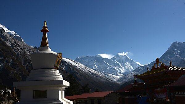 Riskanter Aufstieg auf den Mount Everest