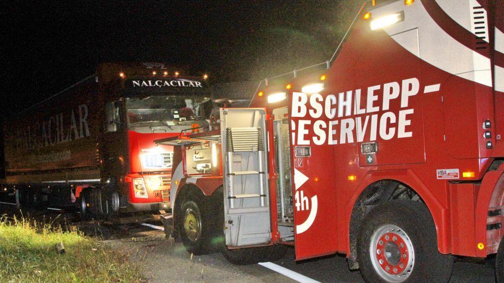 Lkw verliert Öl