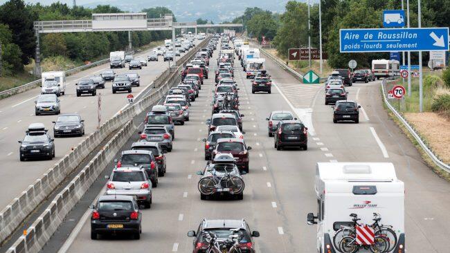 Achtung bei Autofahrten in Urlaubsländern. (Symbolbild)